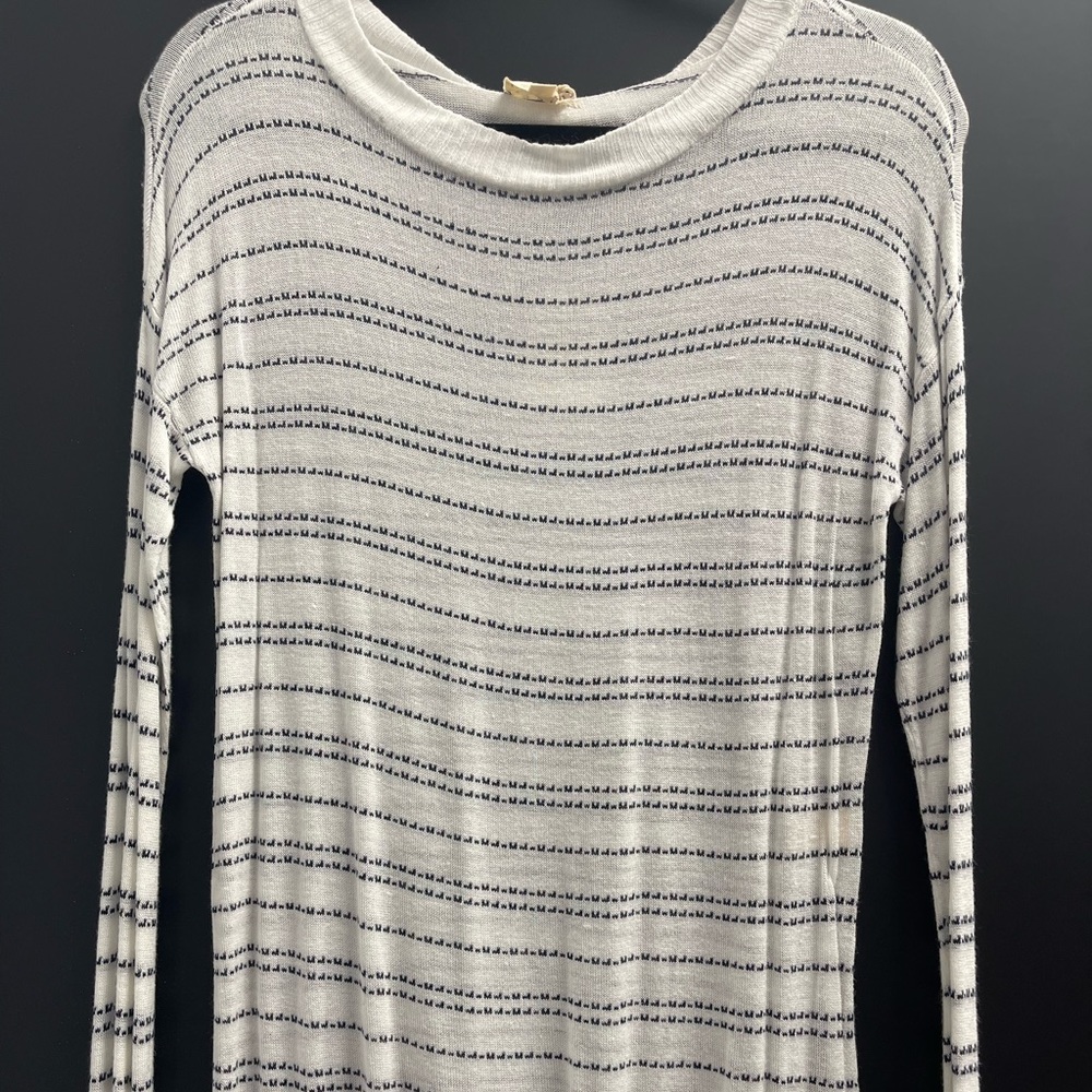White with black stripe light weight sweater